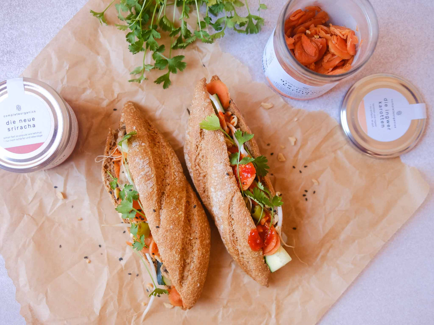 Banh Mi Sandwich mit ingwer karotte und die spicy sriracha